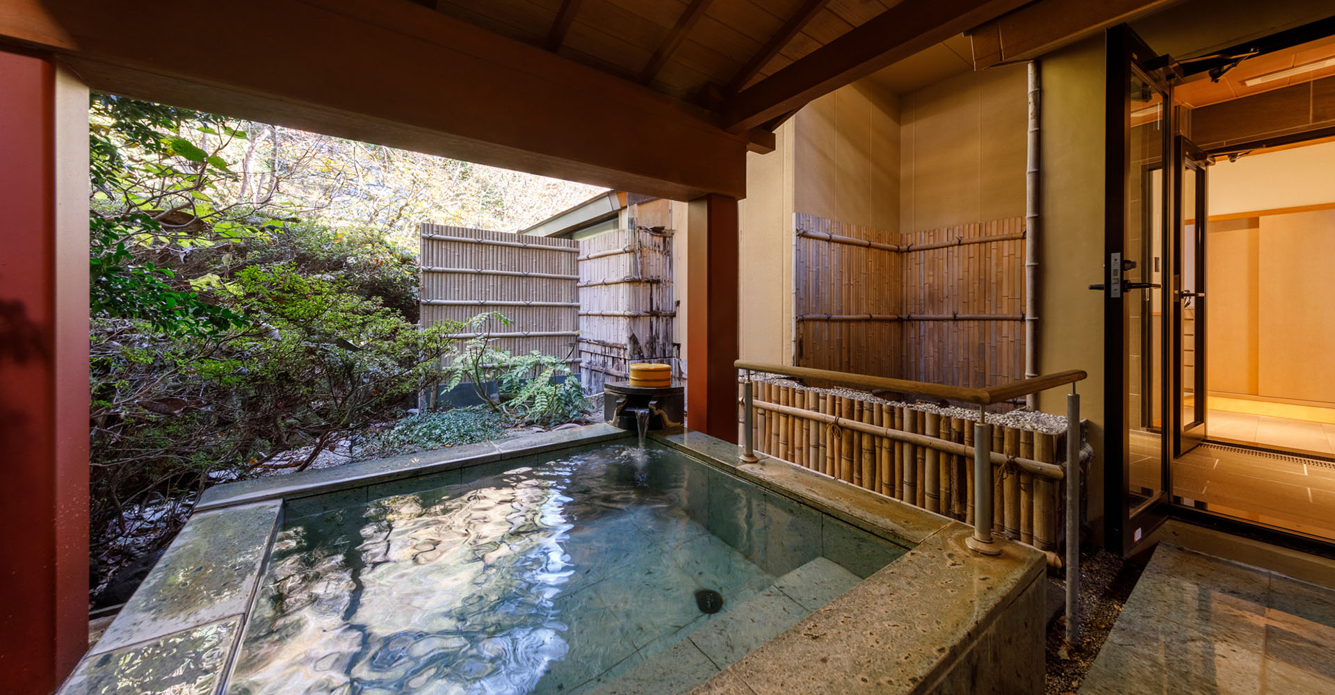 庭園露天風呂付和室